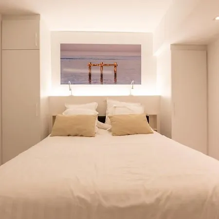 Eliza - Luxurious With Stunning Sea Views Lejlighed